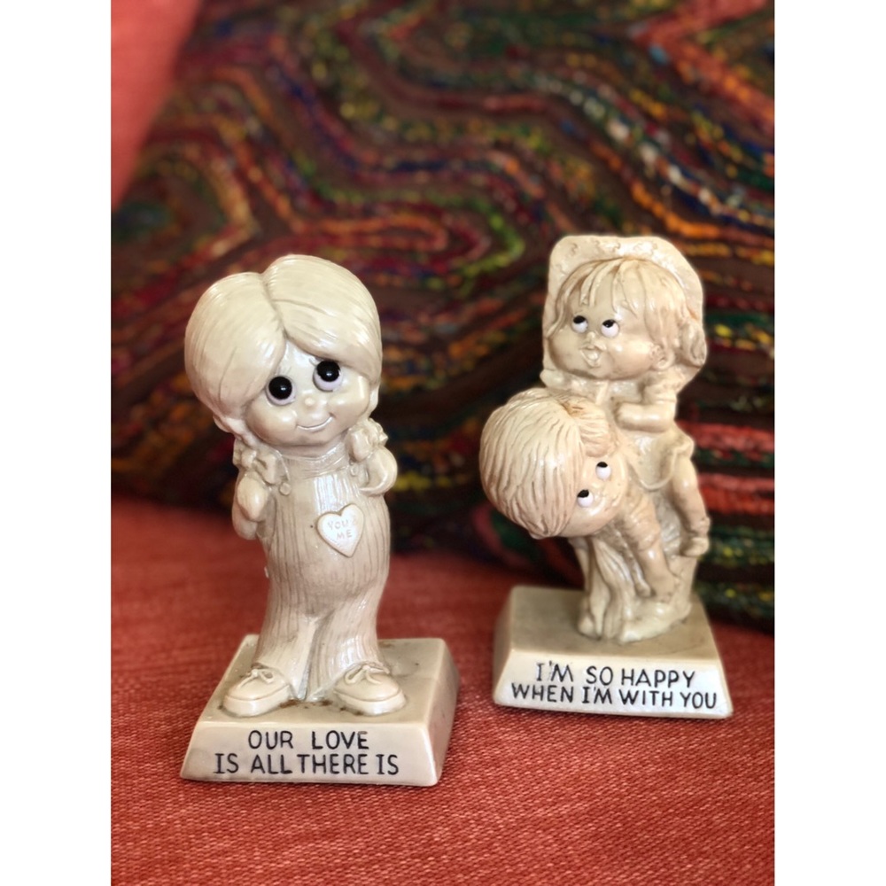 Set of TWO 1971 vtg resin statues - Picture 1 of 7